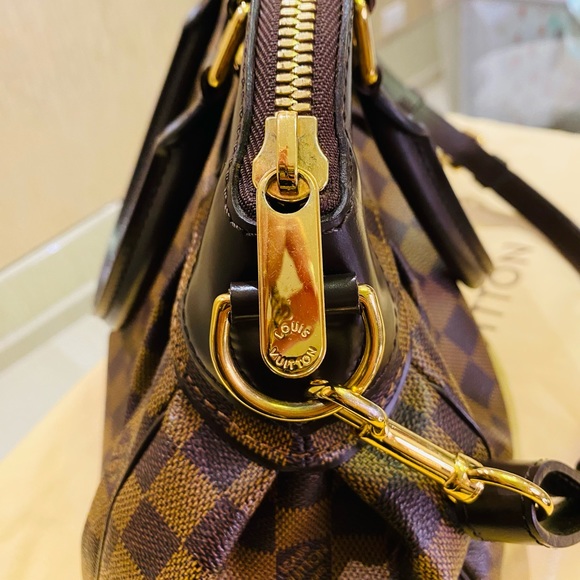 Louis Vuitton Trevi shoulder bag in Damier brown Ebene canvas. - Picture 2 of 14